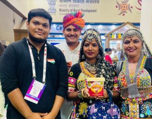 दिल्ली पहुंचा कोरिया का स्वाद : देश की राजधानी में कोरिया के ’अमृत मोदक’ और ‘अमृत अचार’ का भारी मांग दिल्ली पहुंचा कोरिया का स्वाद : देश की राजधानी में कोरिया के ’अमृत मोदक’ और ‘अमृत अचार’ का भारी मांग