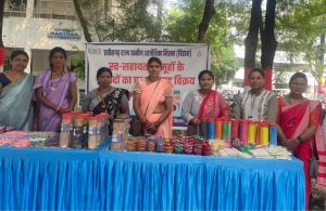  बिहान दीदीयों ने सजाई दिवाली के लिए दुकान