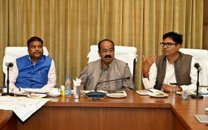 उप मुख्यमंत्री अरुण साव ने राज्योत्सव व प्रधानमंत्री के प्रवास की तैयारियों की समीक्षा की उप मुख्यमंत्री अरुण साव ने राज्योत्सव व प्रधानमंत्री के प्रवास की तैयारियों की समीक्षा की