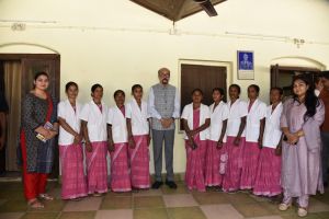 राज्यपाल रमेन डेका ने दुगली में वनधन विकास केन्द्र का किया अवलोकन राज्यपाल रमेन डेका ने दुगली में वनधन विकास केन्द्र का किया अवलोकन