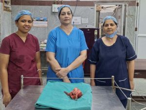 सिम्स में दोनों पैरों में पोलियो और रीढ़ में विकृति से पीड़ित महिला की सफल सर्जरी सिम्स में दोनों पैरों में पोलियो और रीढ़ में विकृति से पीड़ित महिला की सफल सर्जरी