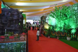 छत्तीसगढ़ राज्य स्थापना दिवस के रजत जयंती वर्ष पर “वन विभाग” का आकर्षक स्टाल केंद्र बना आकर्षण का केंद्र छत्तीसगढ़ राज्य स्थापना दिवस के रजत जयंती वर्ष पर “वन विभाग” का आकर्षक स्टाल केंद्र बना आकर्षण का केंद्र