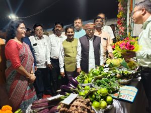 जिला मुख्यालय बालोद के स्व. सरयू प्रसाद अग्रवाल स्टेडियम में किया गया जिला स्तरीय राज्य उत्सव समारोह का भव्य रंगारंग कार्यक्रम जिला मुख्यालय बालोद के स्व. सरयू प्रसाद अग्रवाल स्टेडियम में किया गया जिला स्तरीय राज्य उत्सव समारोह का भव्य रंगारंग कार्यक्रम