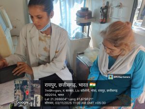  छत्तीसगढ़ स्थापना दिवस विशेष शिविर के अंतर्गत भिक्षुक आश्रम में स्वास्थ्य शिविर का आयोजन 