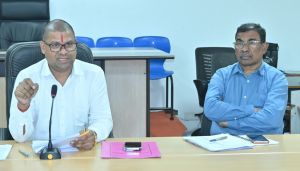 पेंशन का सत्यापन कार्य शीध्र पूर्ण कराये-आयुक्त पेंशन का सत्यापन कार्य शीध्र पूर्ण कराये-आयुक्त