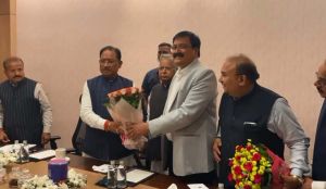  गुजरात के उद्योगपतियों ने मुख्यमंत्री विष्णुदेव साय से की मुलाकात, छत्तीसगढ़ में निवेश की जताई इच्छा