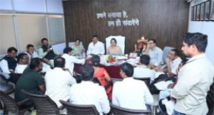  रामकी कंपनी में 6 वार्डो को देखने वाला मात्र एक सुपरवाईजर..