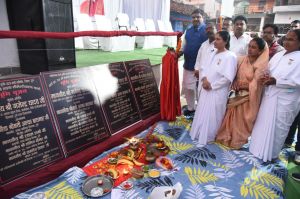  स्कूल शिक्षा मंत्री श्री गजेंद्र यादव ने किया सड़क सीमेंटकरण कार्य का भूमिपूजन