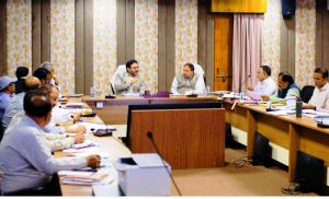 समय-सीमा में काम पूरा नहीं करने वाले ठेकेदारों पर लगेगी पेनाल्टी