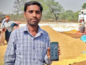तुंहर टोकन’ ऐप से मिली सुविधा, धान खरीदी प्रक्रिया से खुश किसान ईश्वर चंद्राकर तुंहर टोकन’ ऐप से मिली सुविधा, धान खरीदी प्रक्रिया से खुश किसान ईश्वर चंद्राकर