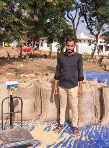 उपार्जन केंद्रों में धान खरीदी प्रक्रिया शुरू