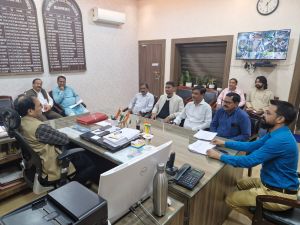 कलेक्टर ने गहन पुनरीक्षण को लेकर ली राजनीतिक दलों की बैठक कलेक्टर ने गहन पुनरीक्षण को लेकर ली राजनीतिक दलों की बैठक