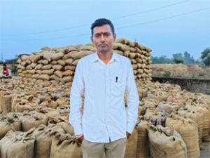  हमारे गांव में सुगमता के साथ चल रही है धान खरीदी : किसान सुरेश यादव