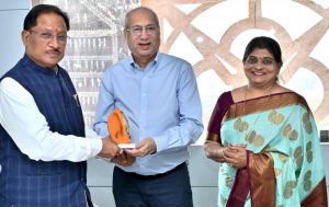  मुख्यमंत्री श्री साय से एनएमआईएमएस के प्रतिनिधियों ने की सौजन्य मुलाकात