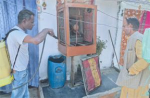  ​मच्छर जनित रोगों की रोकथाम हेतु निगम का सघन अभियान, ​हजारों घरों का सर्वेक्षण, लार्वा प्रजनन स्रोतों का उन्मूलन