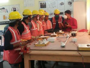  लाईवलीहुड कॉलेज जोरा में निःशुल्क कौशल प्रशिक्षण, युवाओं को रोजगार से जोड़ने की पहल