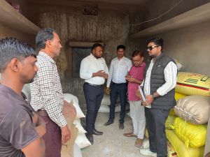  दो संस्थानों से डेढ़ लाख रूपए का अवैध धान जब्त