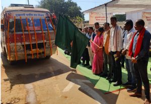 गोंडियापाल में मुख्यमंत्री ग्रामीण बस सेवा का हुआ शुभारंभ गोंडियापाल में मुख्यमंत्री ग्रामीण बस सेवा का हुआ शुभारंभ