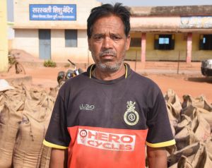  धान की प्राप्त राशि से किसान बिहारी राम करेंगे बेटियों की शादी