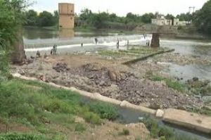 रायपुर नगर निगम द्वारा बनाये गए एसटीपी का पानी खारून नदी में उपचार करने के बाद ही प्रवाहित हो रहा 