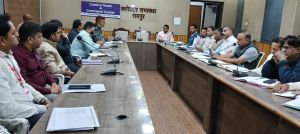  पीएम सूर्य घर मुफ्त बिजली योजना की प्रगति को लेकर कलेक्टर के निर्देश पर बैठक आयोजित