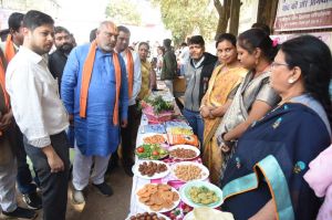 सुशासन सप्ताह के अंतर्गत मचान्दुर में जिला स्तरीय जनसमस्या निवारण शिविर संपन्न
