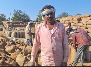  छत्तीसगढ़ की धान खरीदी व्यवस्था से बदली खेती की तस्वीर-किसान श्री पुरानिक लाल कुंजाम