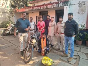   मध्य प्रदेश की अवैध मदिरा और वाहन जप्त -  2 आरोपी गिरफ्तार 