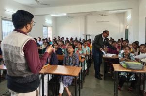 गुण्डरदेही विधानसभा क्षेत्र में नये एवं भावी मतदाताओं का नाम जोड़ने हेतु किया जा रहा है शिविरों का आयोजन 