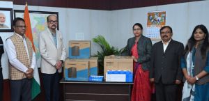  राज्यपाल ने कस्तूरबा गांधी बालिका आवासीय विद्यालय को प्रदान किए पांच कम्प्यूटर