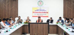 नए ऊर्जा और नई रणनीति के साथ बीजापुर के विकास में जुटें अधिकारी - उपमुख्यमंत्री शर्मा