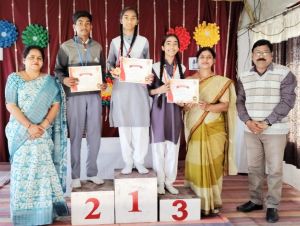  सृष्टि और आराध्&zwj;या की राखियां सबसे सुंदर