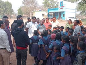  स्कूल और आंगनबाड़ी पहुँचे  कैबिनेट मंत्री गजेन्द्र यादव, नागरिकों संग किये वार्ड भ्रमण