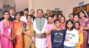  जशपुर जिले के बच्चे अब पढ़ेंगे स्मार्ट क्लास रूम में