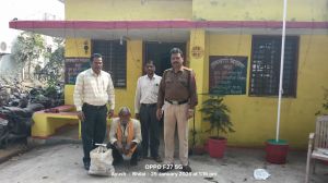  धमधा क्षेत्र में अवैध शराब पर आबकारी विभाग की कार्यवाही, 40 पाव मसाला शराब के साथ एक गिरफ्तार