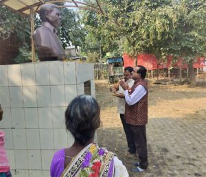 77वें गणतंत्र दिवस पर कुलदीप निगम वृद्धाश्रम में ध्वजारोहण 