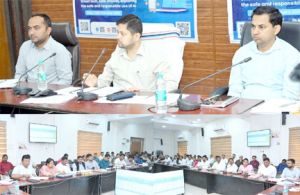 बायोमेट्रिक अटेडेंस पर ध्यान देवें अधिकारी - कलेक्टर  