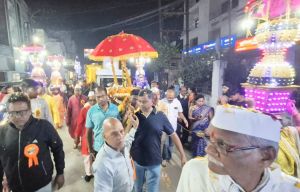  आकर्षक झांकी के साथ निकाली गई गजानन महाराज की पालकी