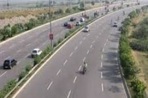  सुगम यातायात और फास्ट ट्रैफिक के लिए बीते दो वर्षों में 15 फोर-लेन सड़कों के लिए 644.18 करोड़ स्वीकृत