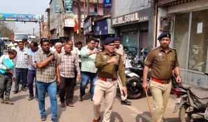 ​निगम ने नंदनी रोड क्षेत्र में अतिक्रमण के खिलाफ अभियान चलाते हुए 20 हजार रुपये का अर्थदंड वसूला 