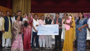  श्रम विभाग की कल्याणकारी योजनाओं का अधिक से अधिक लाभ लेने श्रमिक बनें जागरूक- राजस्व मंत्री  