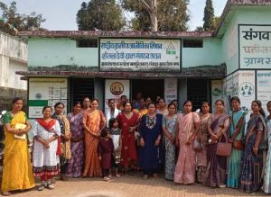  आरएलएम के 43 मास्टर ट्रेनर्स बस्तर रवाना