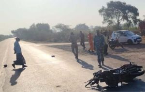   पिकअप वाहन ने मोटरसाइकिल को मारी टक्कर, भाई की मौत, बहन घायल