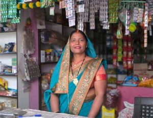  हरमानिया देवी बनी लखपति दीदी : बदहाली छोड़ अब बच्चों को बड़े शहर में दिला रहीं उच्च शिक्षा