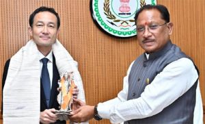    मुख्यमंत्री साय से जापान दूतावास के राजनीतिक मामलों के मंत्रीआबे नोरिआकि ने की सौजन्य मुलाकात