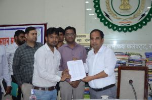  मानवता की सेवा के लिए रेडक्रॉस सोसाइटी से जुड़ने का आह्वान