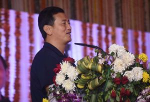 सरगुजा ओलंपिक के समापन समारोह में शामिल हुए बाइचुंग भूटिया