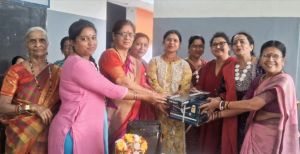  महाराष्&zwj;ट्र मंडल की महिलाओं ने हल्दी कुंकू के साथ खेले रोचक गेम्स