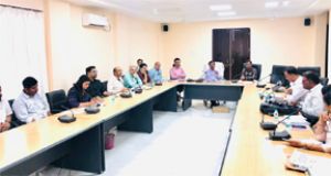  संभागायुक्त के निर्देश- वजन आधारित शुल्क व्यवस्था पर करें अमल