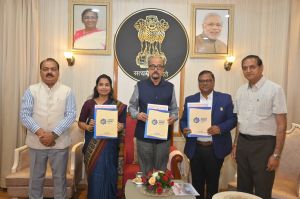  राज्यपाल रमेन डेका की पहल पर जशपुर जिले में &lsquo;लैब ऑन व्हील्स&rsquo; एम्बुलेंस की मिलेगी सुविधा